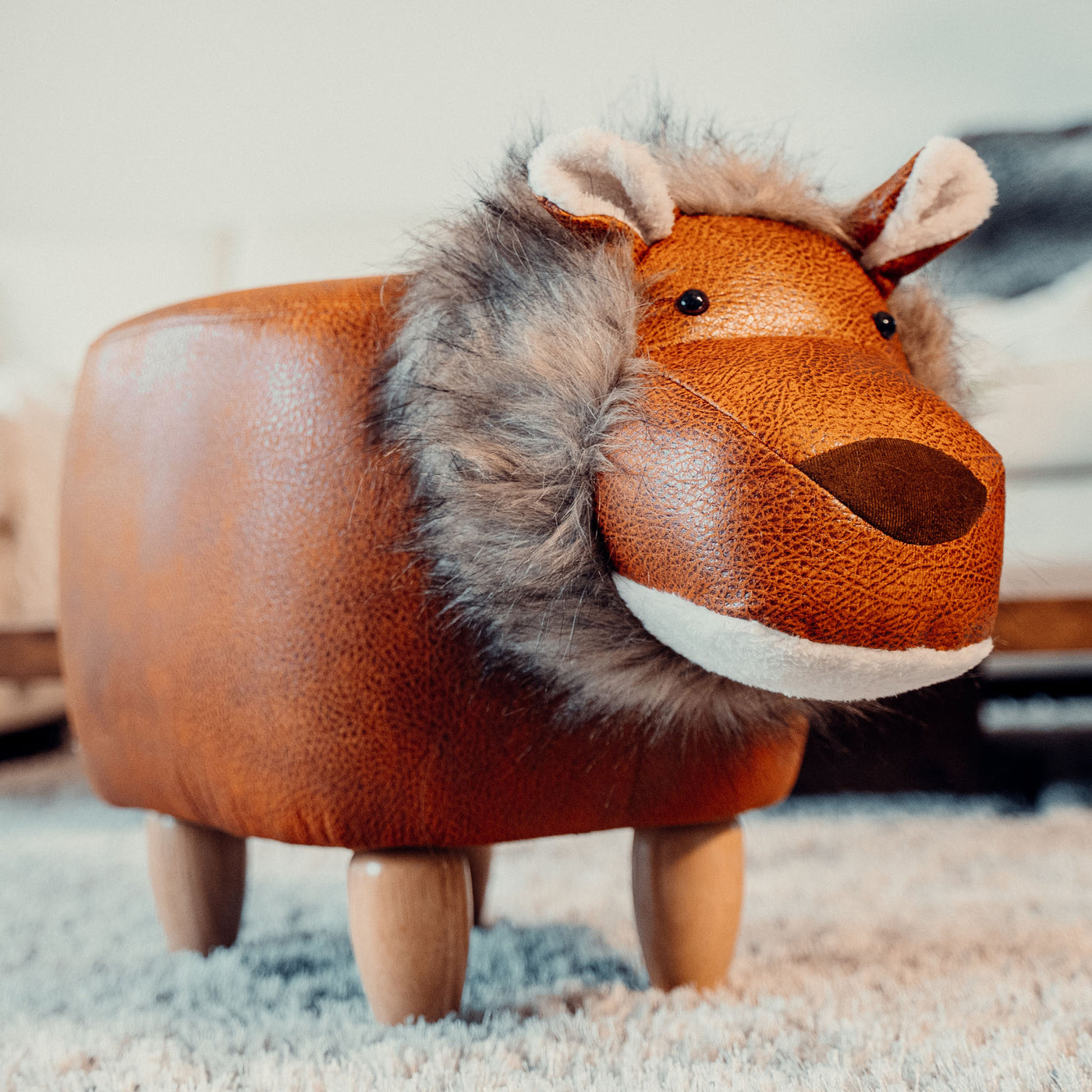 Sitzhocker - Löwe "JJ"